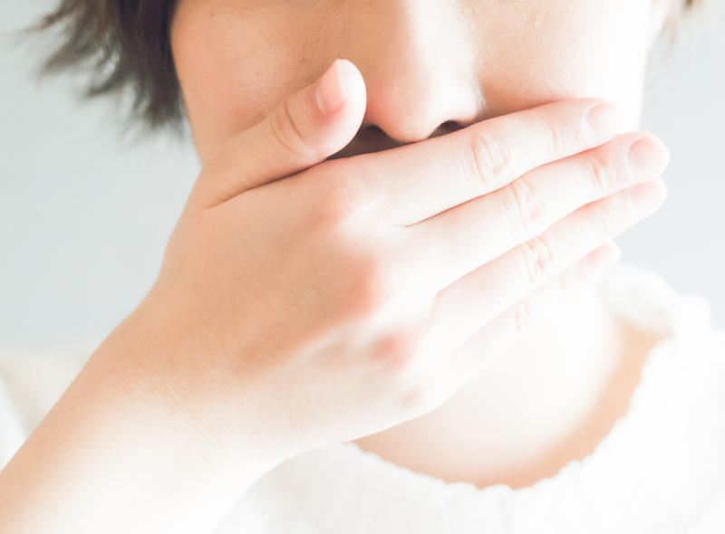 口臭が気になる方｜池袋の歯医者・歯科「Lily Smile Dental Clinic」