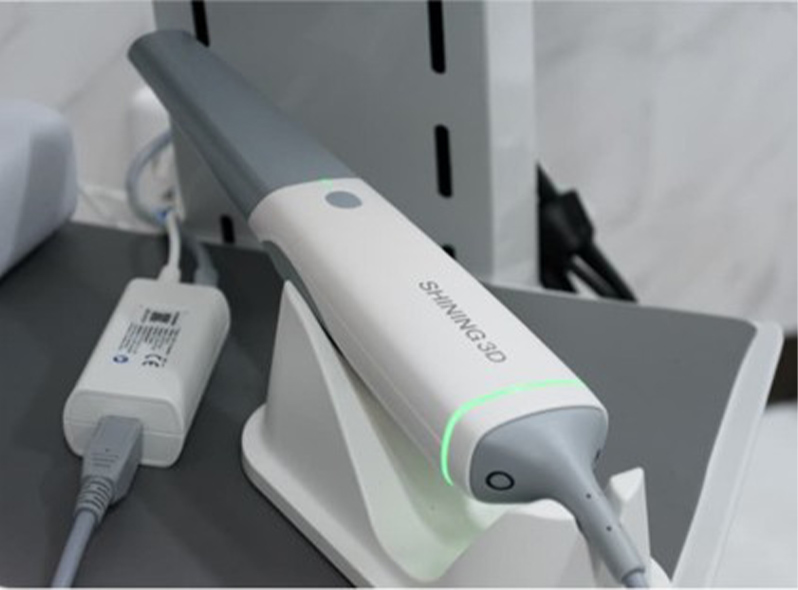 口腔内スキャナーについて｜池袋の歯医者・歯科「Lily Smile Dental Clinic」